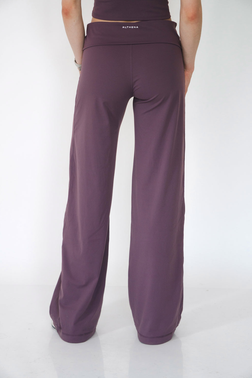 Silhouette Flare Pant