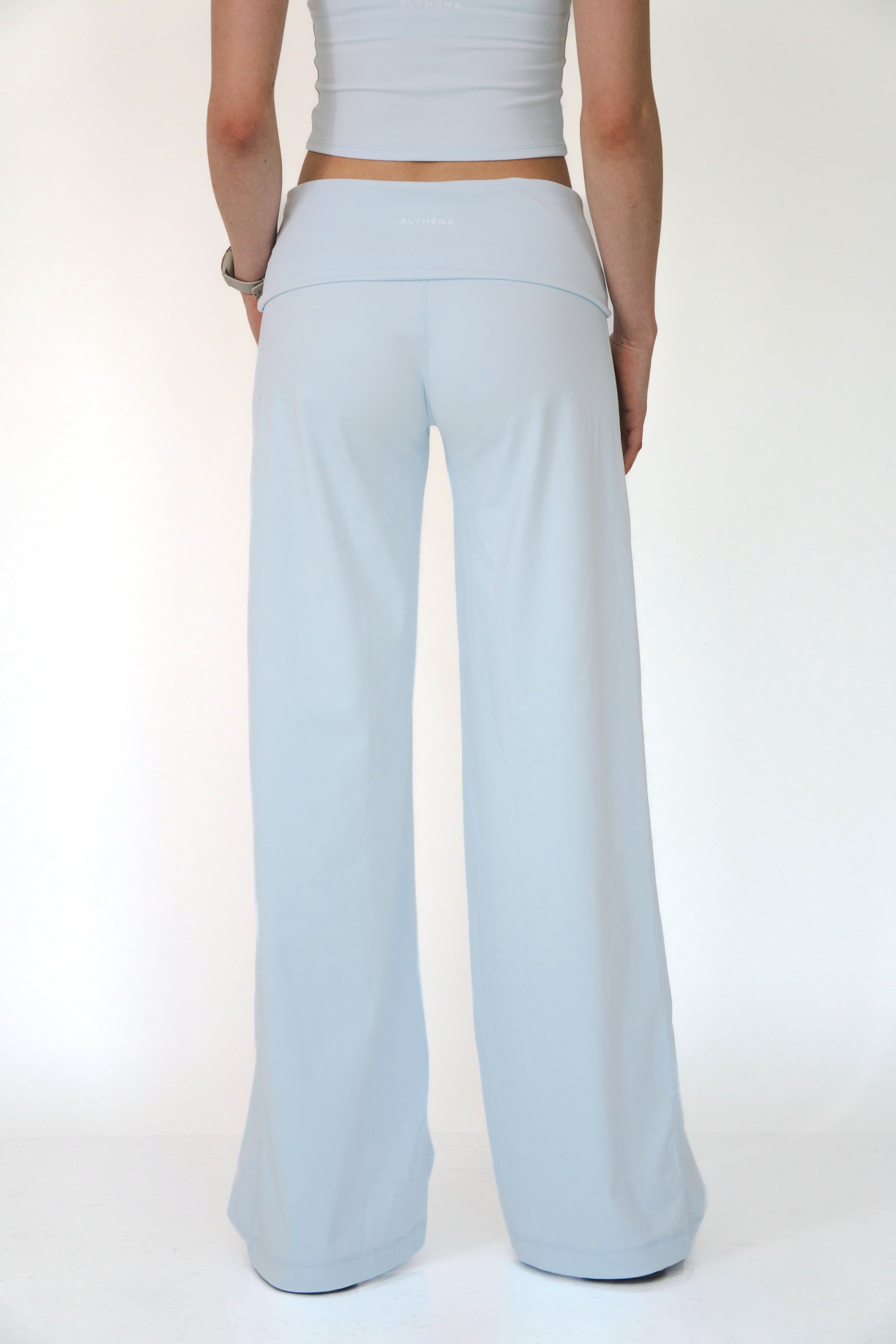 Silhouette Flare Pant